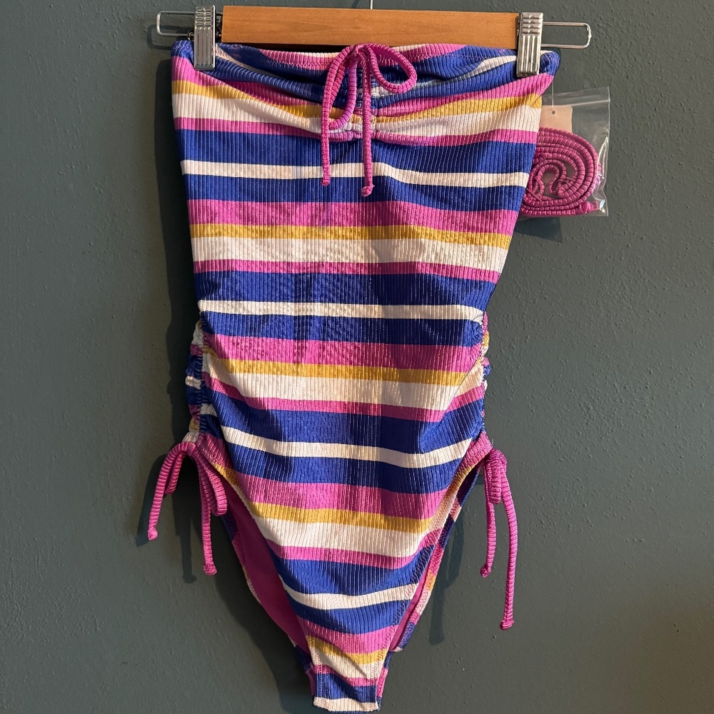 Aerie Bandeau One Piece Swimsuit optional straps Size small
